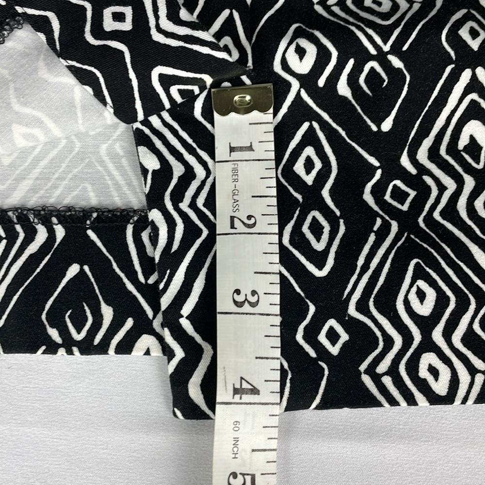 Chico’s Black and White Skirt Chico”s Size 00 Equivalent to XS - Picture 10 of 12